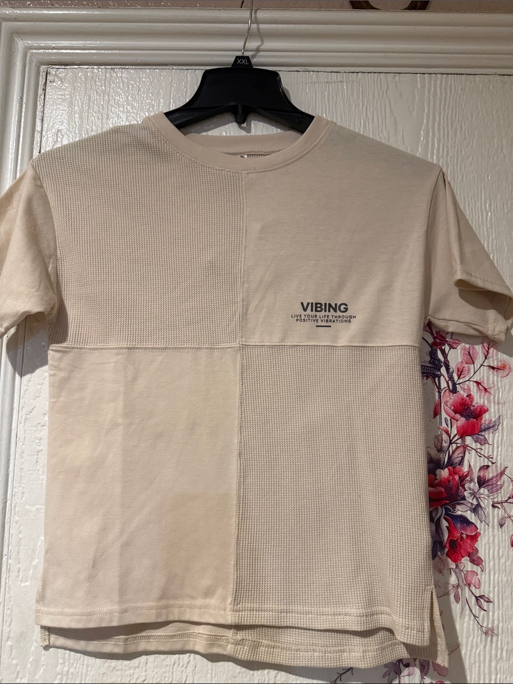 Cotton On Cream Panelled 'VIBING' Short Sleeve Tee